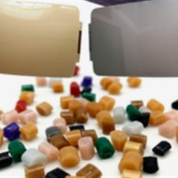 长青塑胶（深圳）有限公司